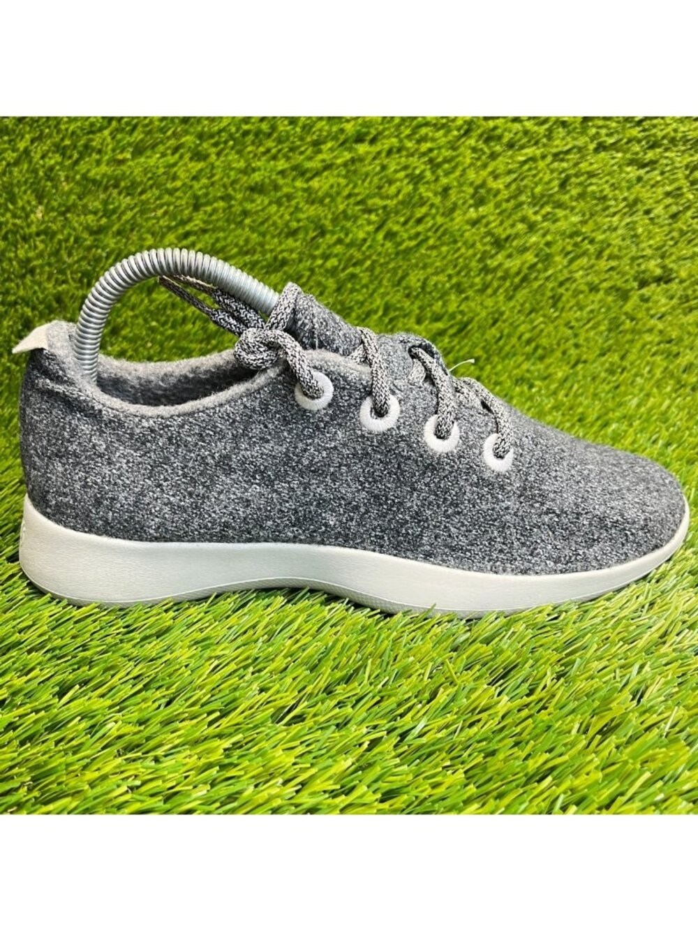 Allbirds Wool Runners Womens Size 9 Gray White Running Walking Shoes Sneakers